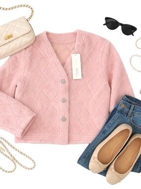 Goelia NWT Pink Faux Fur Cropped Jacket Small Crystal Button Teddy Coat Soft EUC